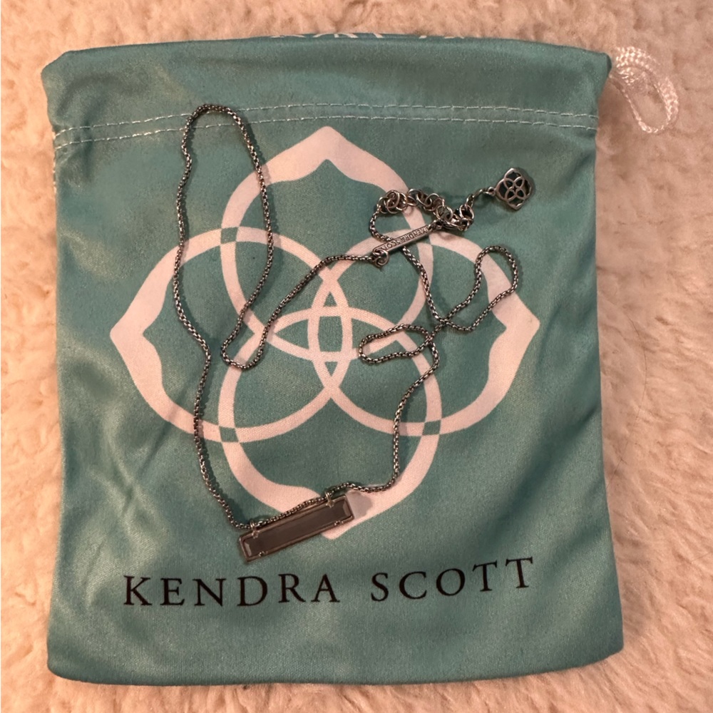 Kendra Scott necklace Leanor bar silver Mop w bag